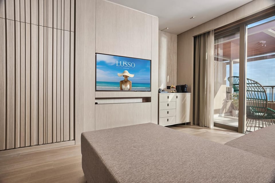 Living room, Bedroom