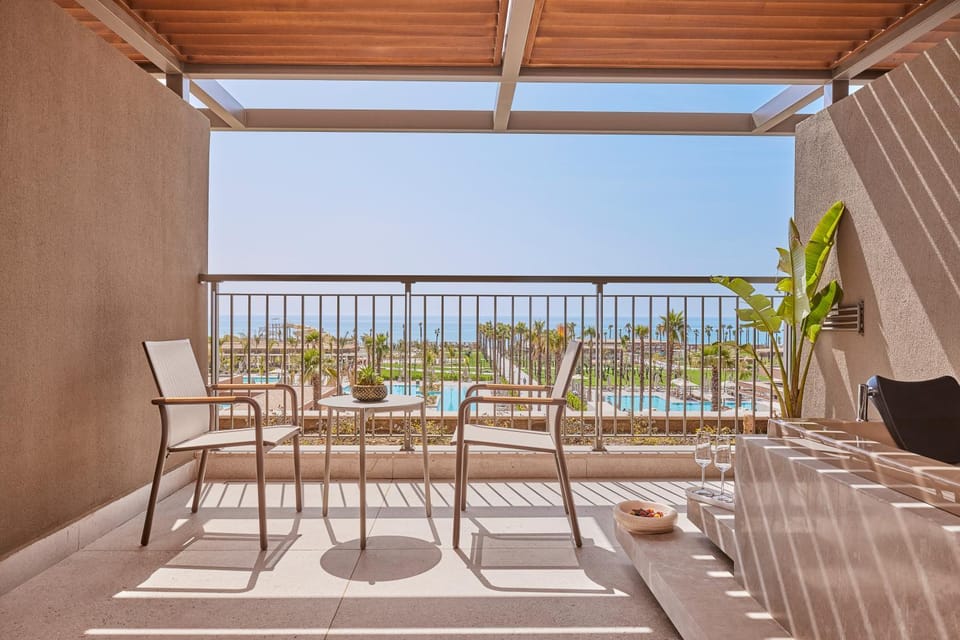 View (from property/room), Balcony/Terrace, Sea view, Bath