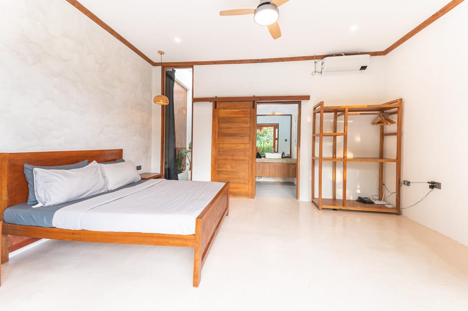 Bed, Photo of the whole room, Bedroom, wardrobe