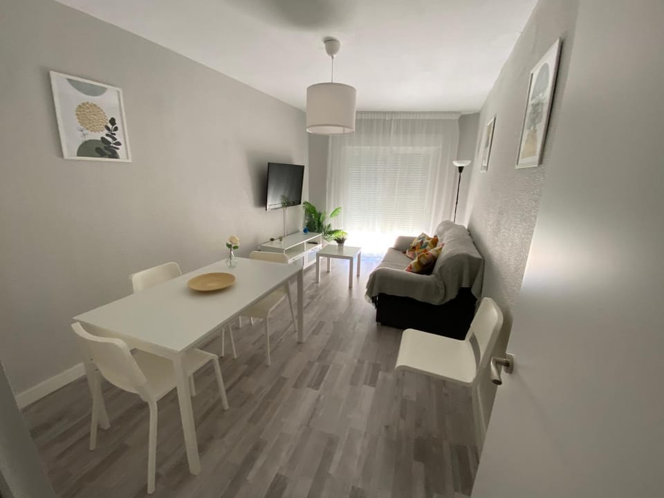TV and multimedia, Living room, Dining area