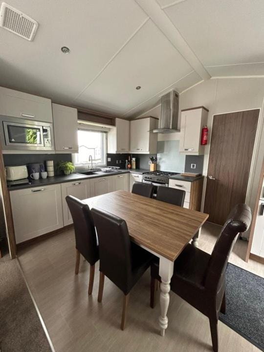 23 larch view luxury caravan tattershall lakes Campground/ 
RV Resort in Tattershall