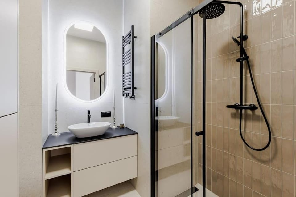 Modern Studio - Business Center Apartment in Warsaw