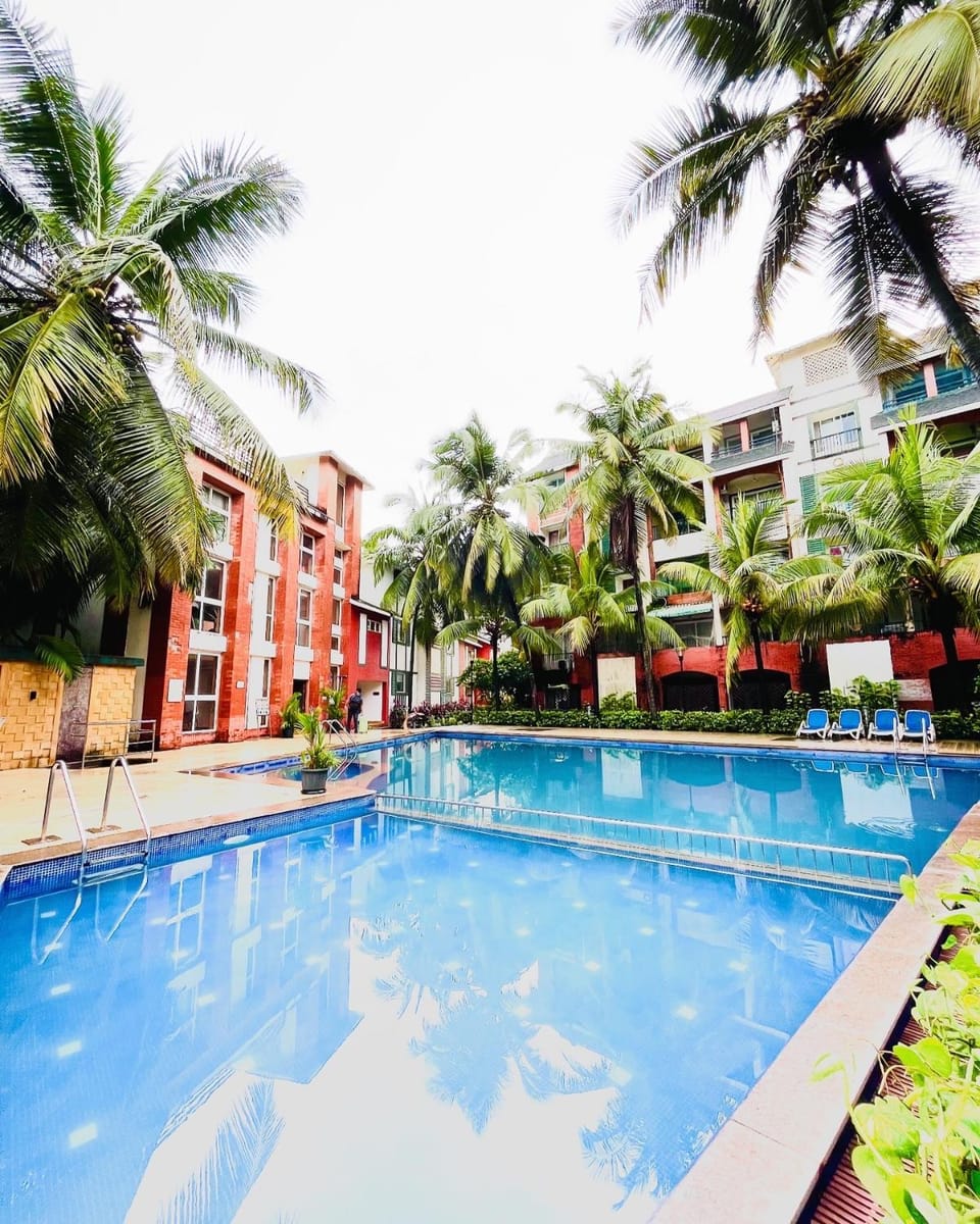 Pool view, Swimming pool