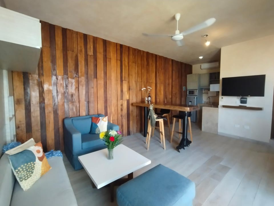 Kitchen or kitchenette, Living room, Dining area