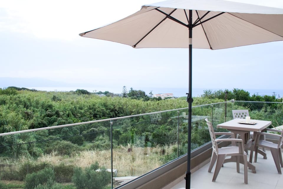 Day, Natural landscape, Balcony/Terrace, Sea view