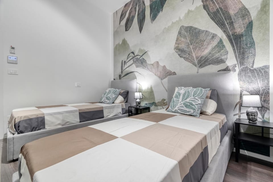 Carbonara Palace 3 - Luxury Comfort under Medieval Towers Apartment in Bologna