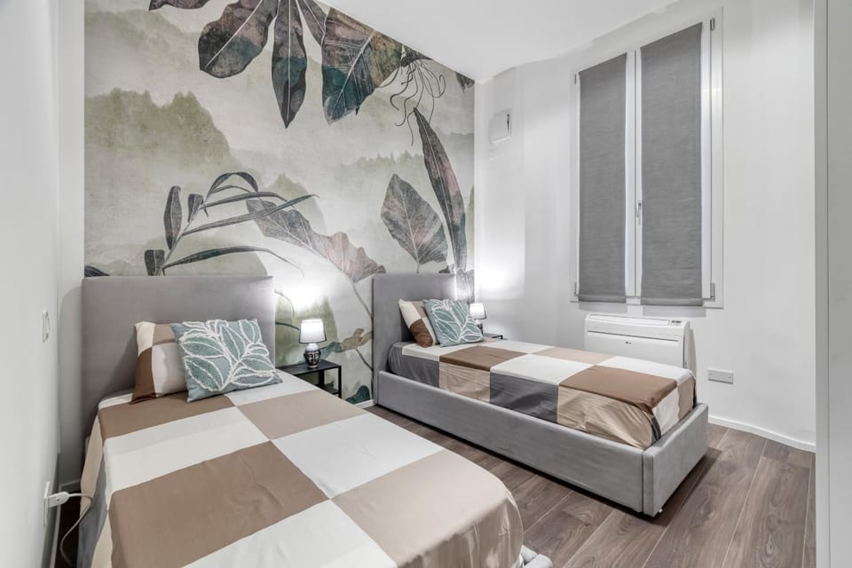 Carbonara Palace 3 - Luxury Comfort under Medieval Towers Apartment in Bologna