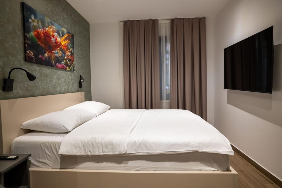 Bed, TV and multimedia