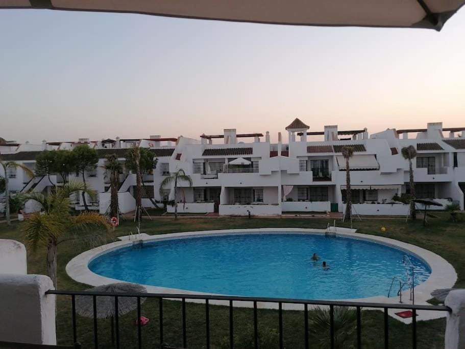 Pool view, Swimming pool