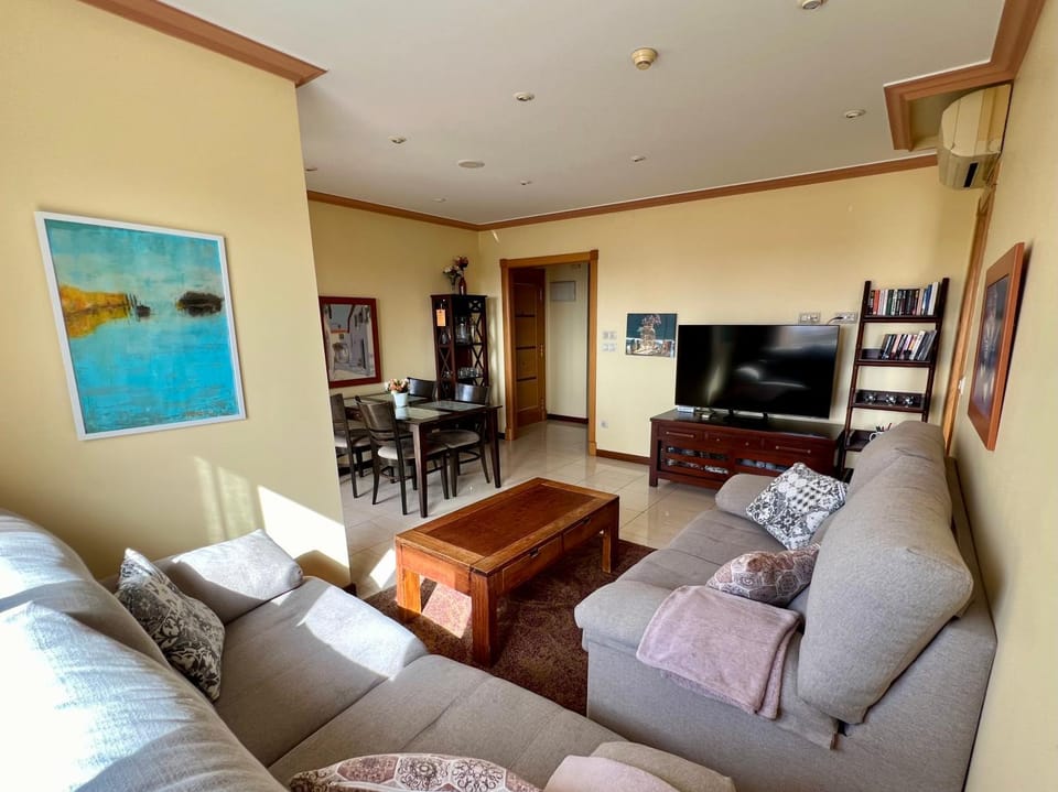 TV and multimedia, Living room, Dining area, air conditioner