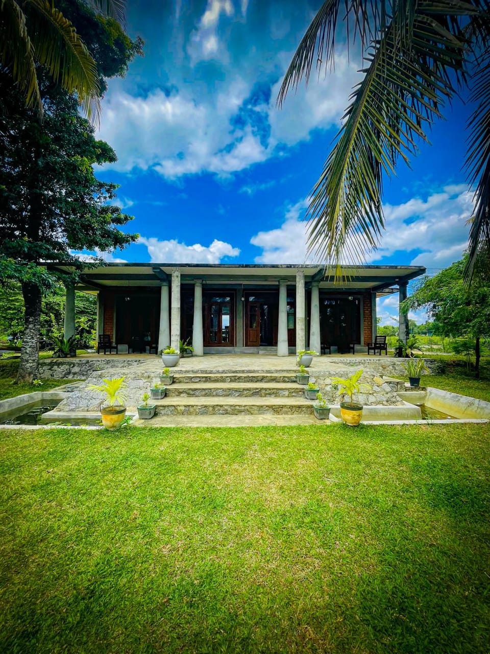 Property building, Natural landscape, Garden, Garden view