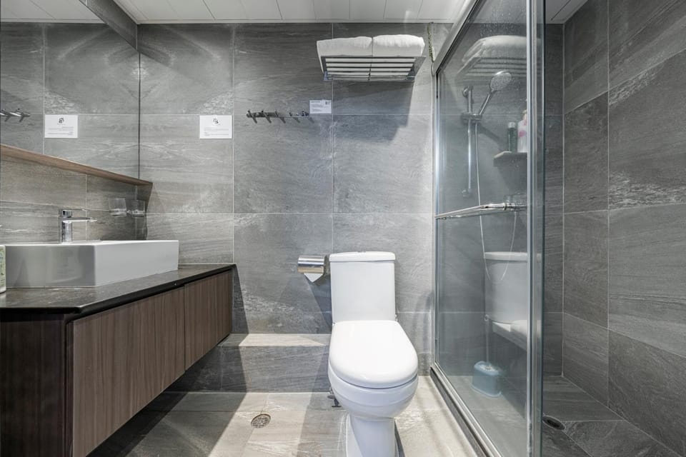 Shower, Toilet, Bathroom