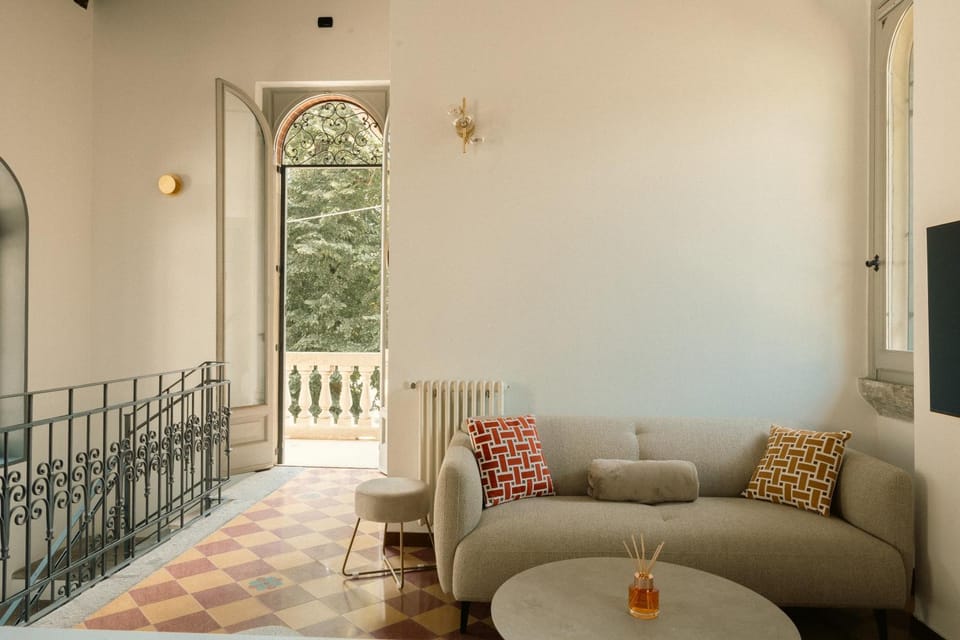 TV and multimedia, View (from property/room), Balcony/Terrace, Living room