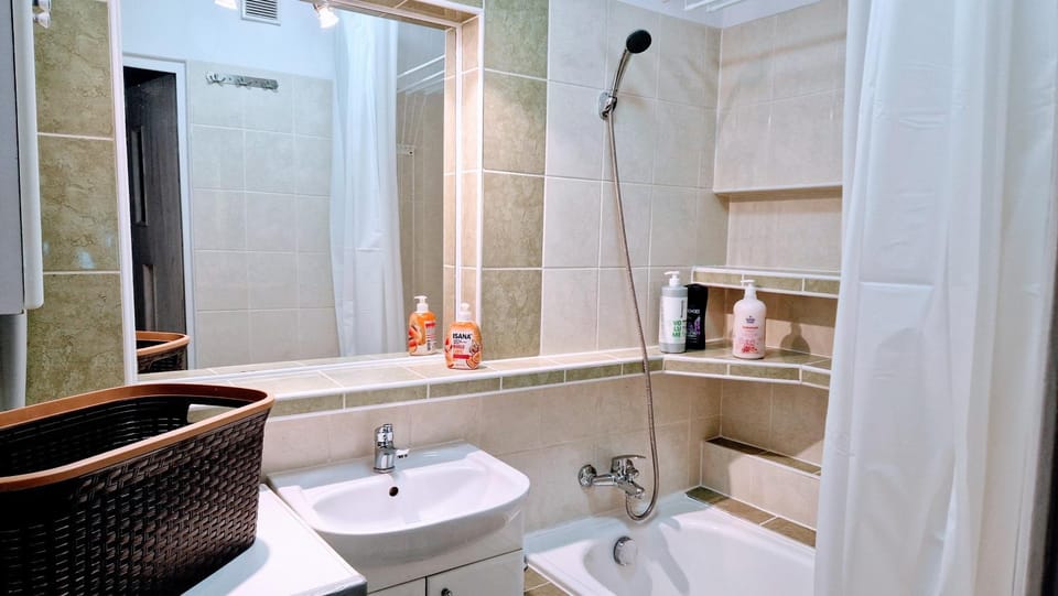 Shower, Bathroom, Bath