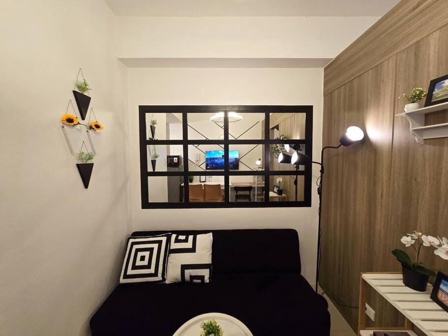 Citispace 1BR Condotel Suite at FAME Residences #FM40A Apartment in Mandaluyong