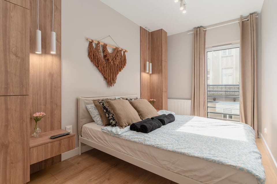 Bed, Photo of the whole room, Bedroom, towels, wardrobe