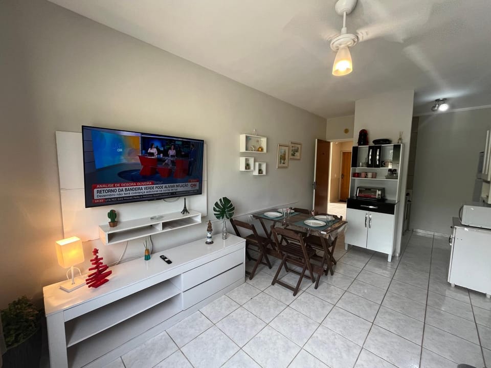 Communal lounge/ TV room, TV and multimedia, Living room, Dining area