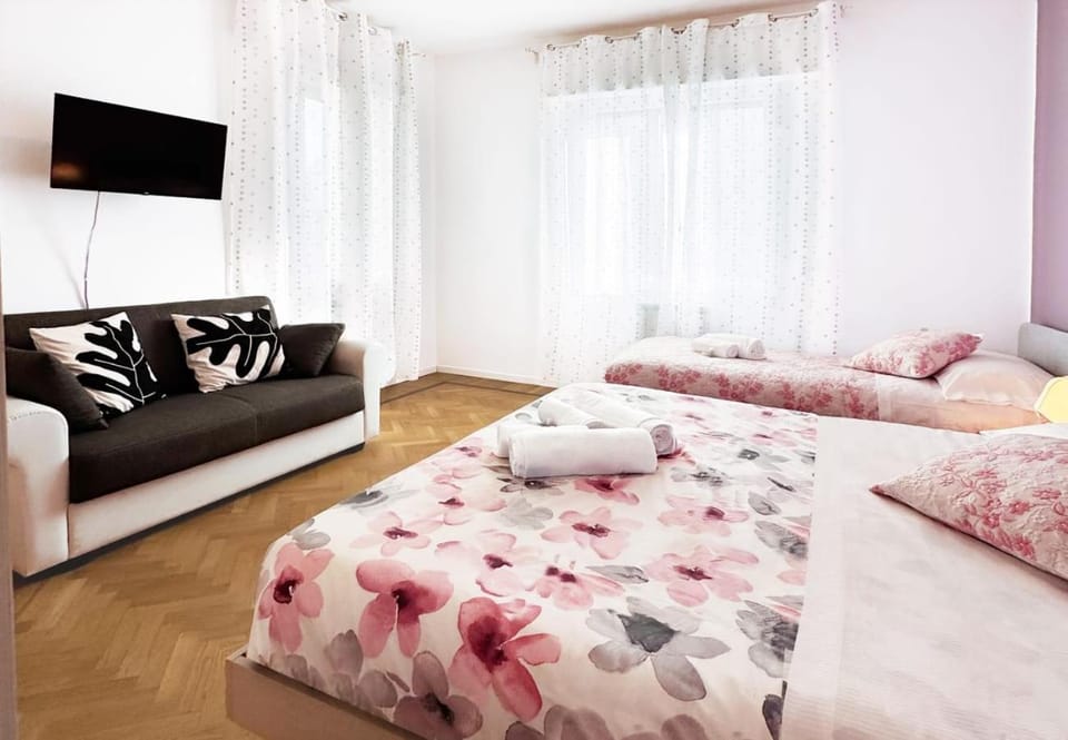GuestHost - Casa Barbara near Venice free park Apartment in Venice