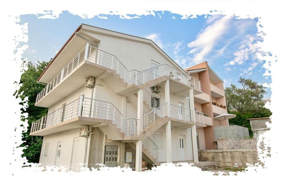 Vila Varagic Apartment in Budva Municipality
