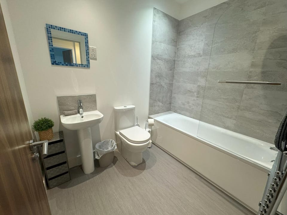 Toilet, Bathroom, Bath