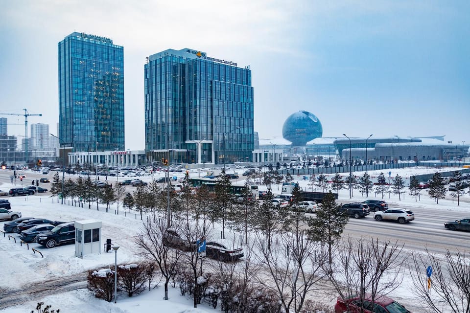 Property building, Day, Winter, City view