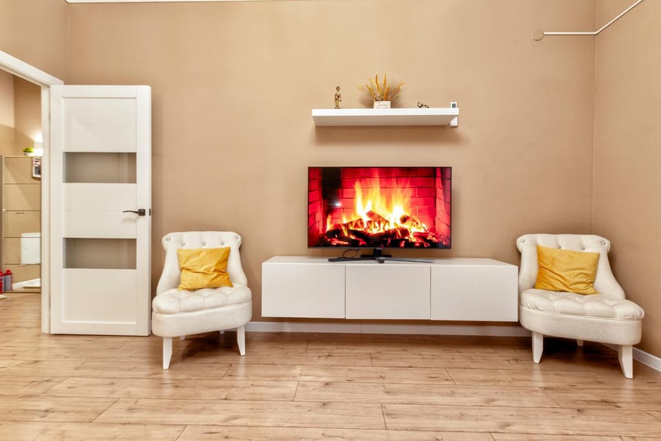 Living room, Seating area, flat iron