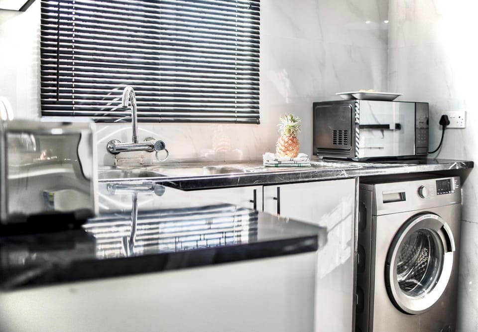 Kitchen or kitchenette, kitchen