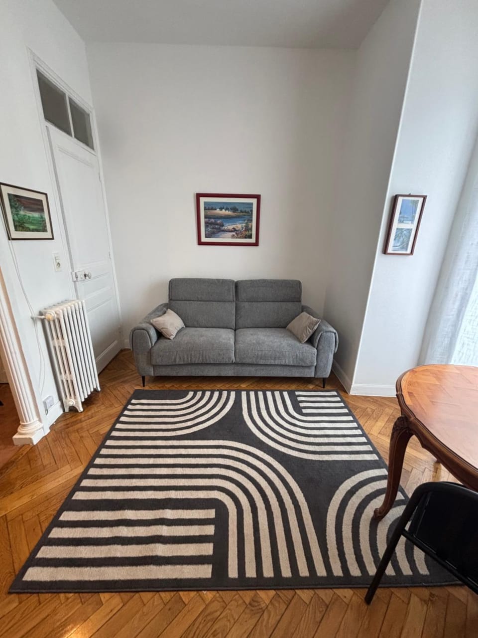 Photo of the whole room