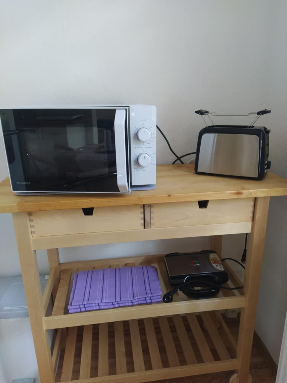 Kitchen or kitchenette, toaster
