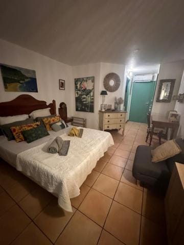 Studio Ti Coco Apartment in Sainte-Anne
