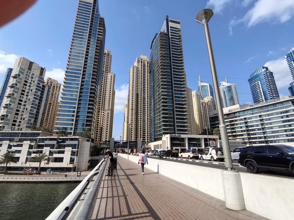 New Horizon 2 Bedroom LUXURY APARTMENT JBR MARINA Hostel in Dubai