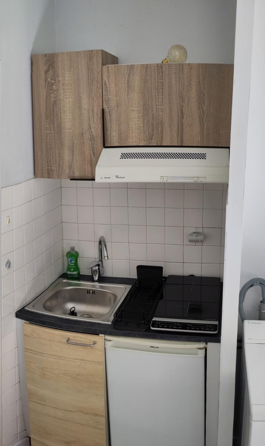 Kitchen or kitchenette, stove