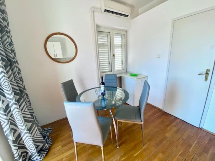 Charming 1-Bed Apartment Near Arena and Centre Apartment in Pula