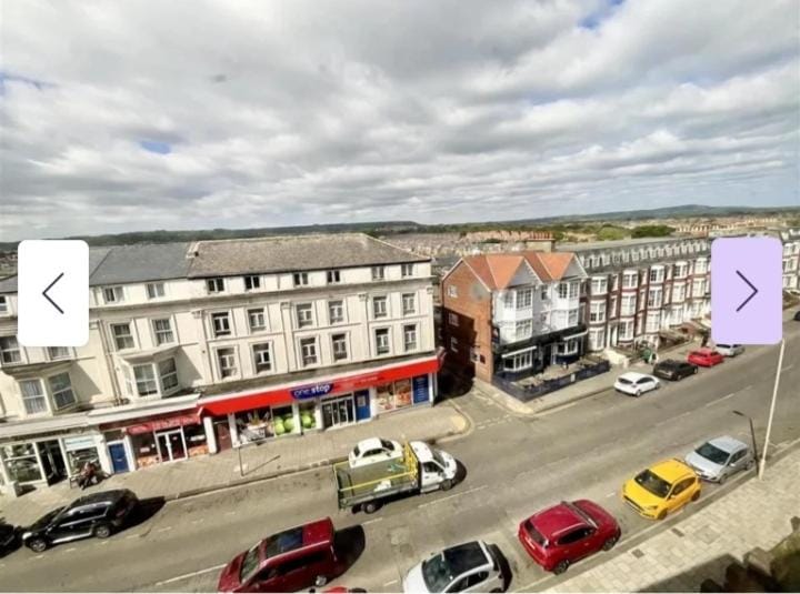 Inspiro house4 Bed and Breakfast in Scarborough