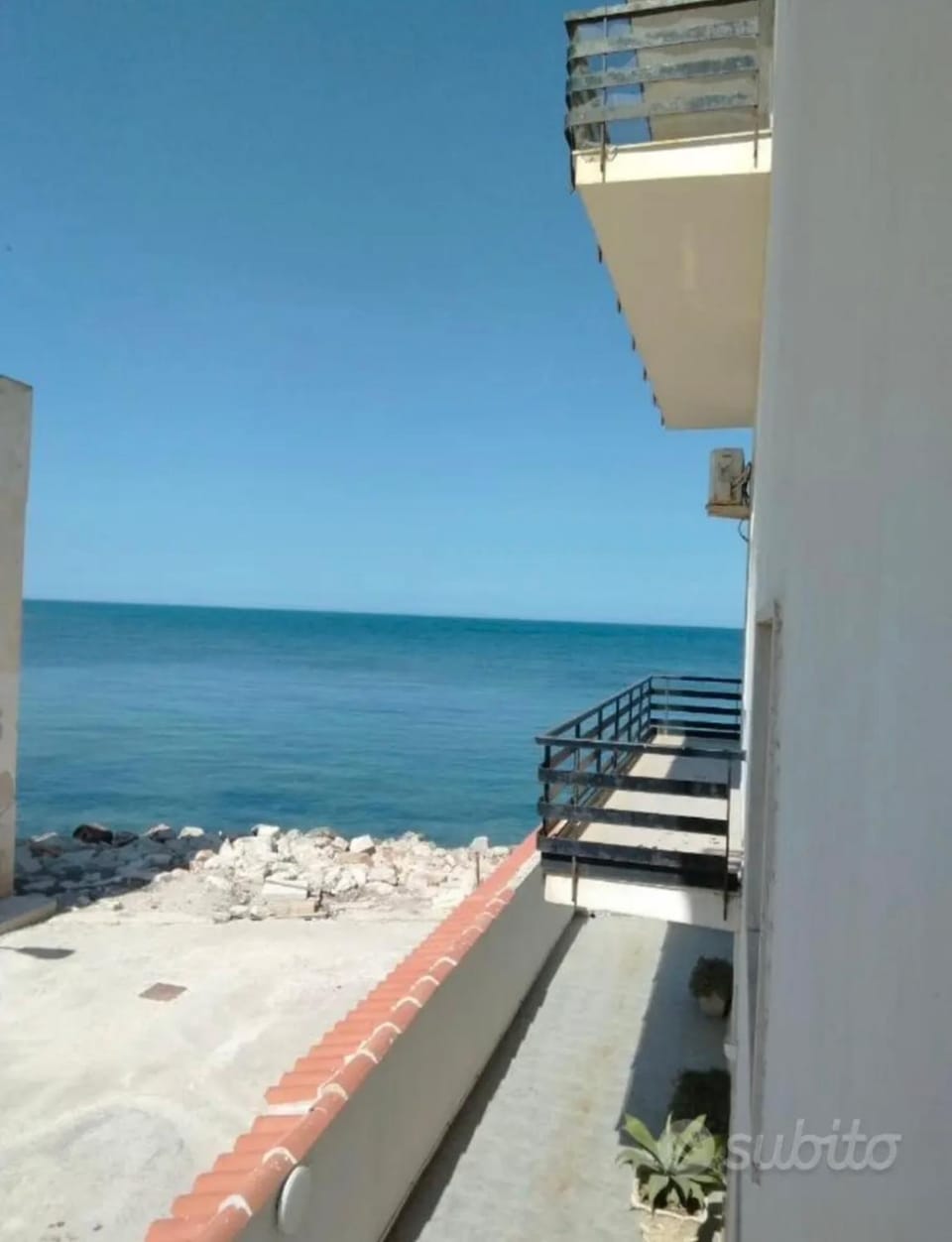 Property building, Sea view
