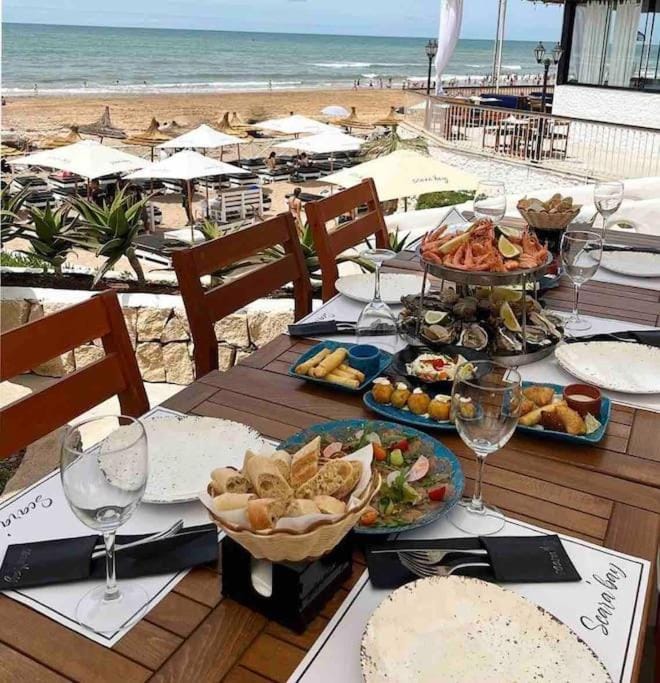 Sérénité en bord de mer à Tamaris piscine, plage et bonheur Apartment in Casablanca-Settat