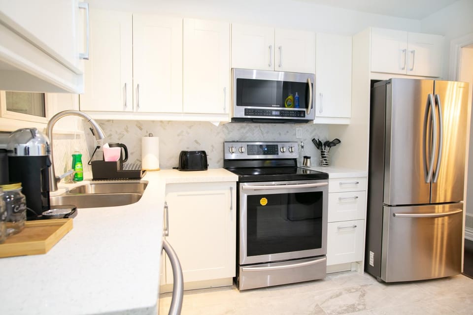 Stunning Vacation Home North of Toronto House in Richmond Hill