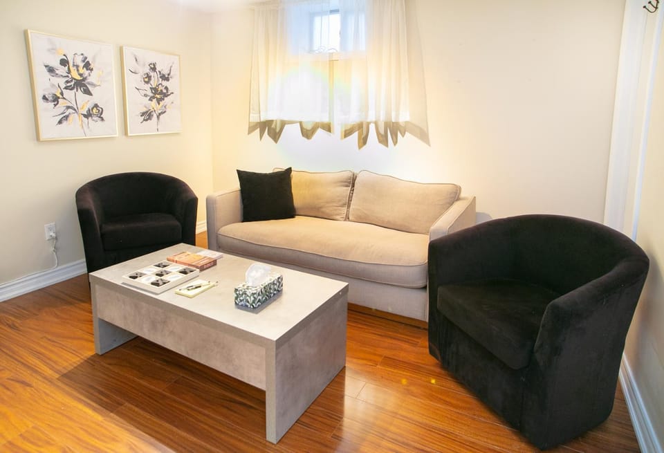 Stunning Vacation Home North of Toronto House in Richmond Hill