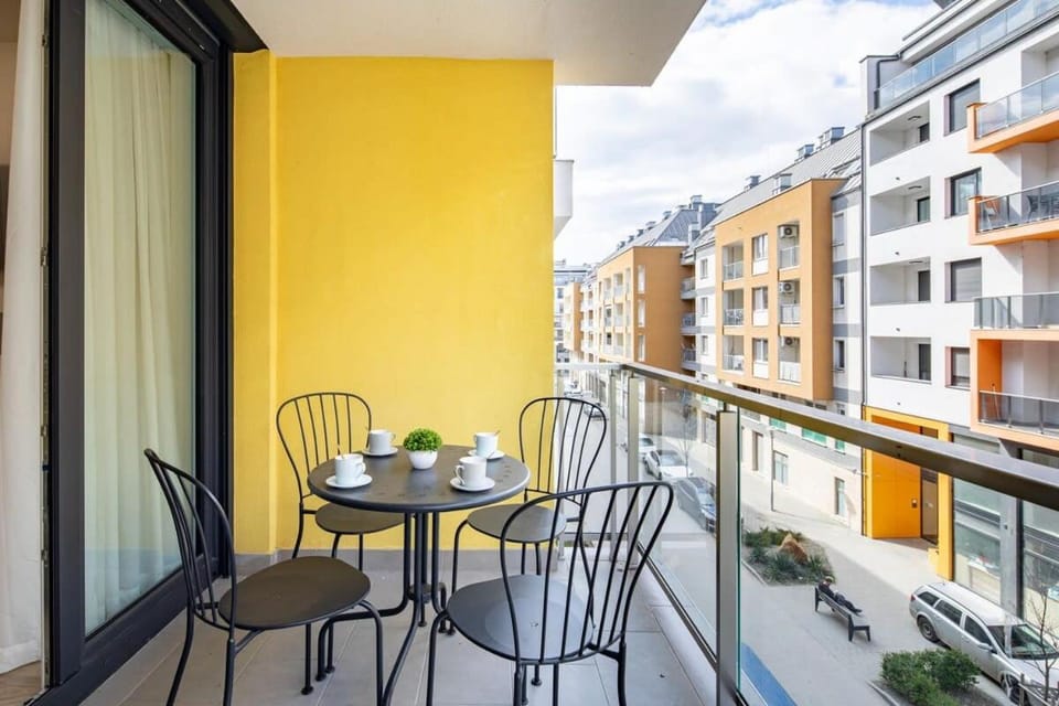Balcony - Sunny - NEW Apartment in Budapest