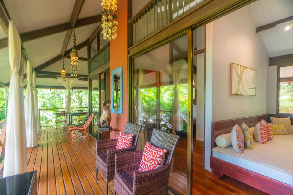 Balcony/Terrace, Seating area, Dining area, Garden view, Sea view