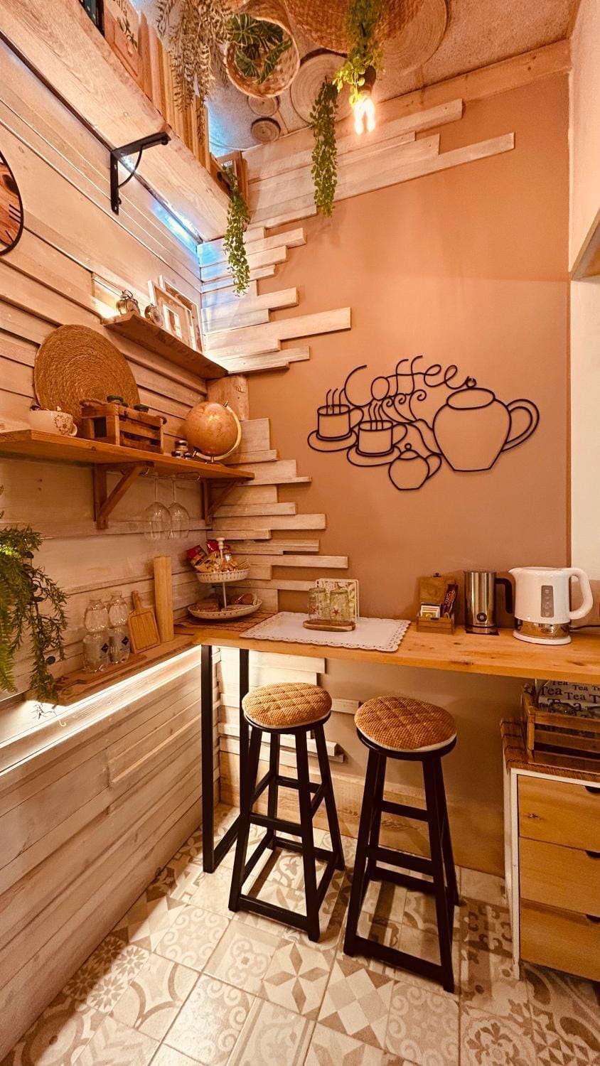 Kitchen or kitchenette, Dining area, minibar