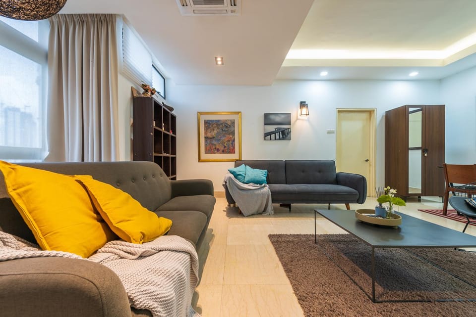 Living room, Seating area