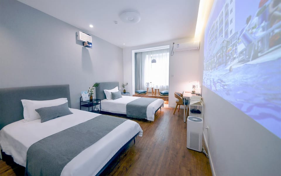 Photo of the whole room