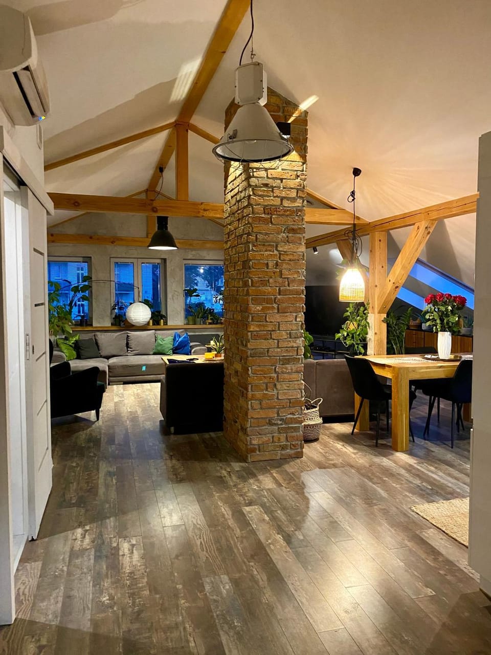 Living room, Dining area