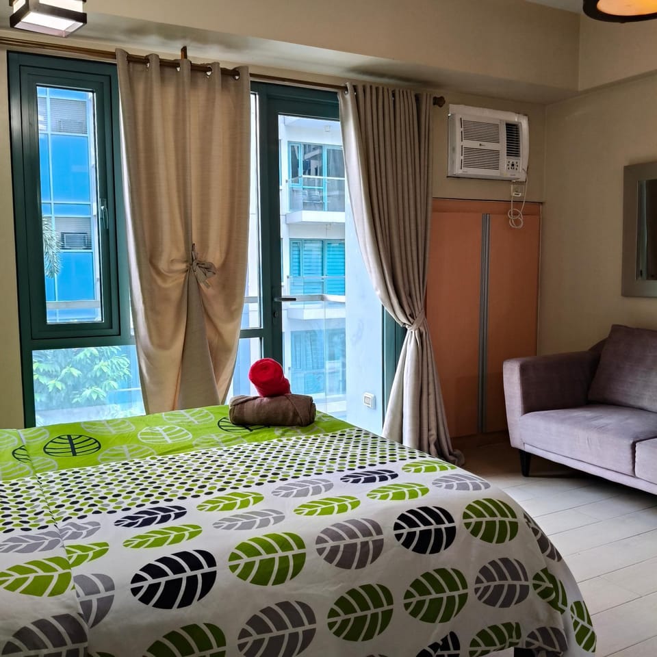LDN Secret Crib - Two Palm Tree Newport City Bed and Breakfast in Pasay