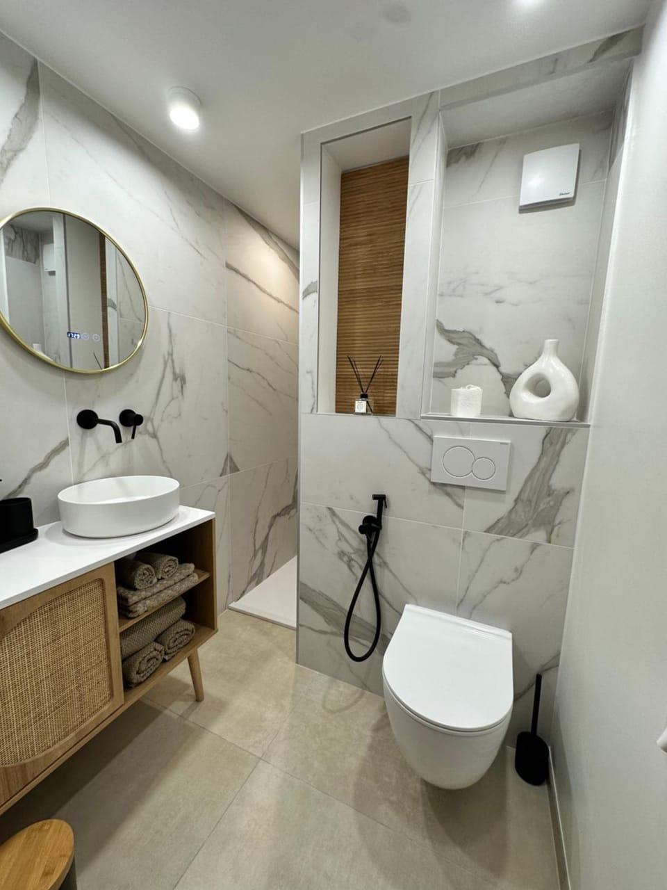 StudiO SpraY - Port-Grimaud - Parking Gratuit - La Petite Venise Apartment in Grimaud