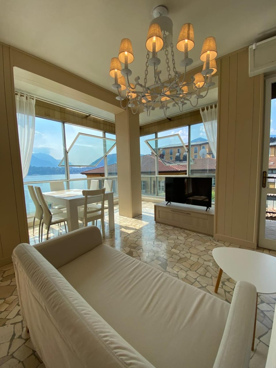 Como Lake Panorama Apartment Apartment in Cadenabbia