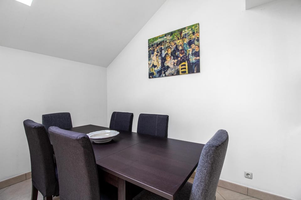 Sweet-Gerson, calme, proche gare, parking privé Apartment in Luxembourg District, Luxembourg
