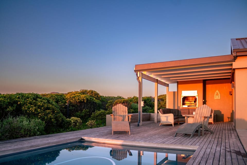 Patio, Garden, Balcony/Terrace, Pool view, Sea view, Sea view, Swimming pool, sunbed