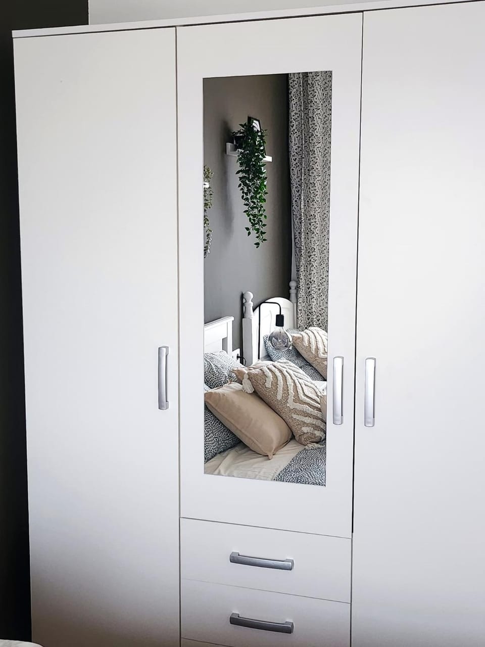 Bedroom, hair dryier, towels, wardrobe, dryer